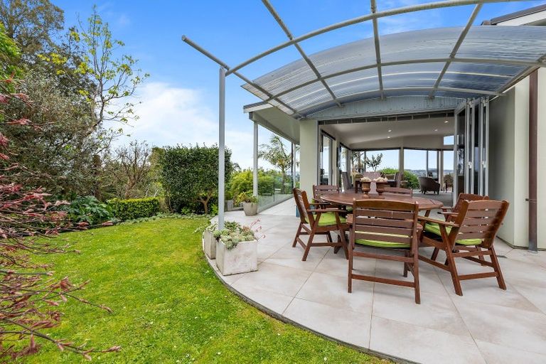 Photo of property in 88 Grovenor Drive, Orewa, 0931