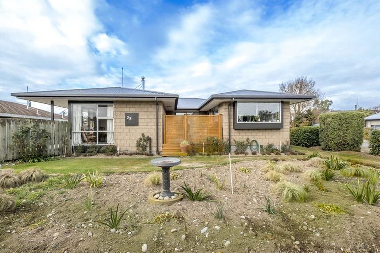Photo of property in 28 Balmoral Street, Culverden, 7392
