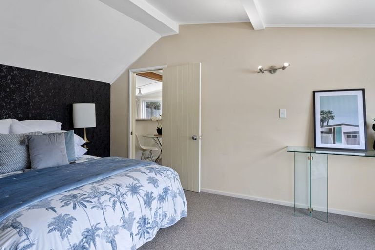 Photo of property in 55 Batten Grove, The Pines Beach, 7630