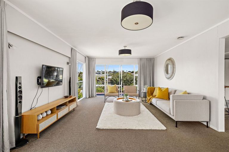 Photo of property in 22 Coromandel Crescent, Mairangi Bay, Auckland, 0630