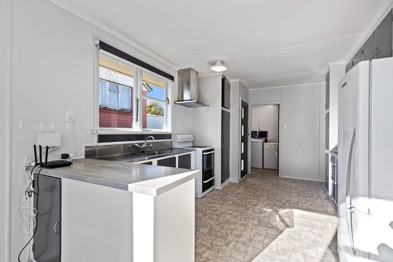 Photo of property in 64 Astrolabe Street, Cannons Creek, Porirua, 5024