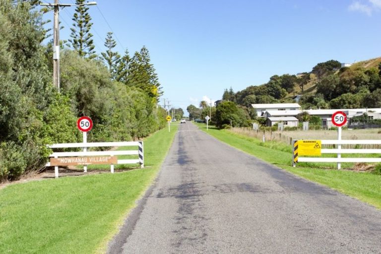 Photo of property in 12 Mowhanau Drive, Kai Iwi, Whanganui, 4574