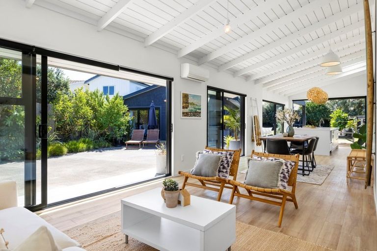 Photo of property in 53 Dickson Road, Papamoa Beach, Papamoa, 3118