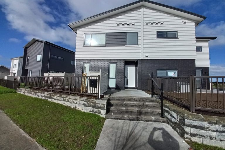 Photo of property in 3 Periko Way, Takanini, 2112