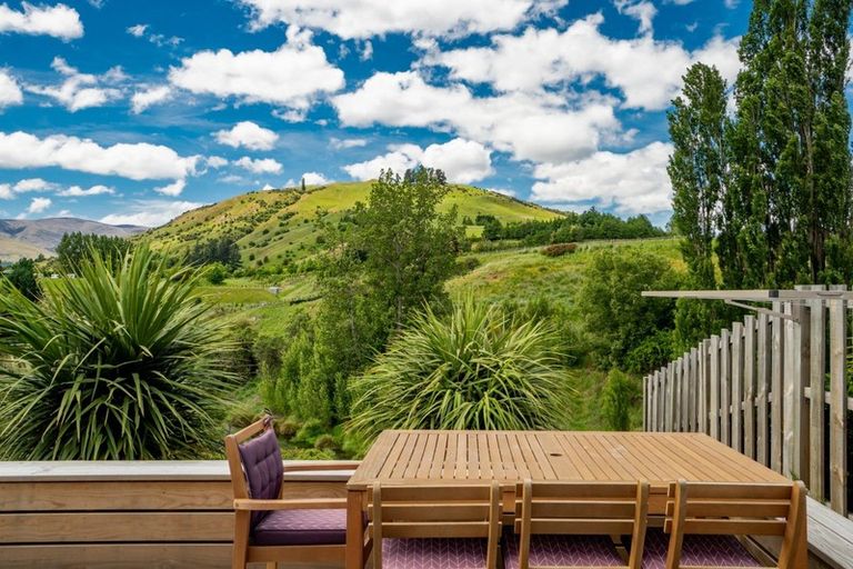 Photo of property in 39 Red Cottage Drive, Lake Hayes, Queenstown, 9304