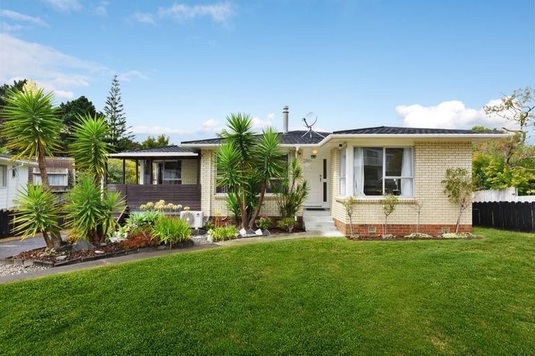 Photo of property in 56 Fitzwater Place, Henderson, Auckland, 0612