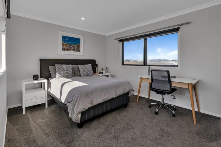 Photo of property in 18 Mariners Haven, One Tree Point, 0118