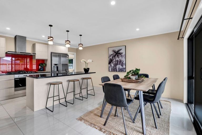 Photo of property in 40 Fernbrook Drive, Hurworth, New Plymouth, 4310