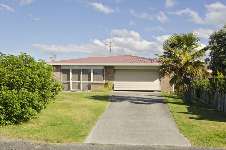 Photo of property in 14 Crisp Drive, Papamoa Beach, Papamoa, 3118