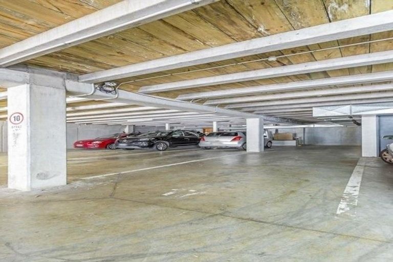 Photo of property in The Mews, 10/8 Basque Road, Eden Terrace, Auckland, 1021