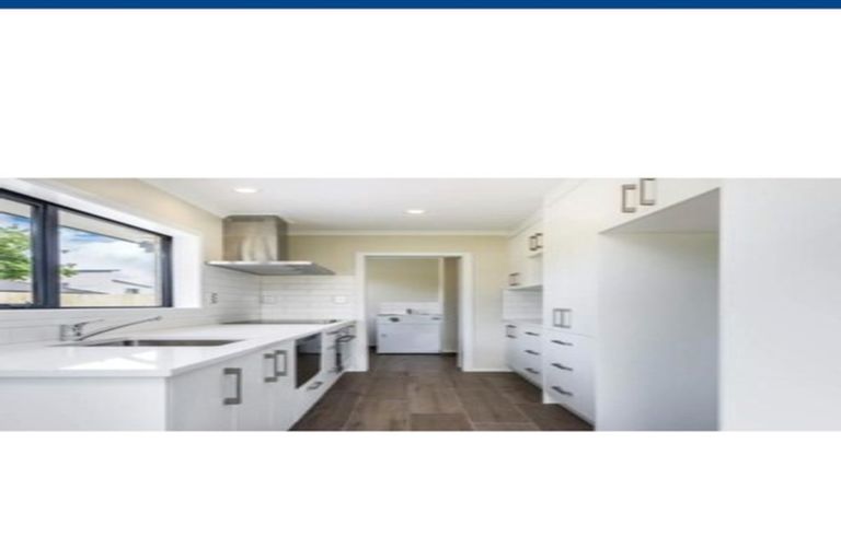 Photo of property in 35b Awaroa Road, Sunnyvale, Auckland, 0612