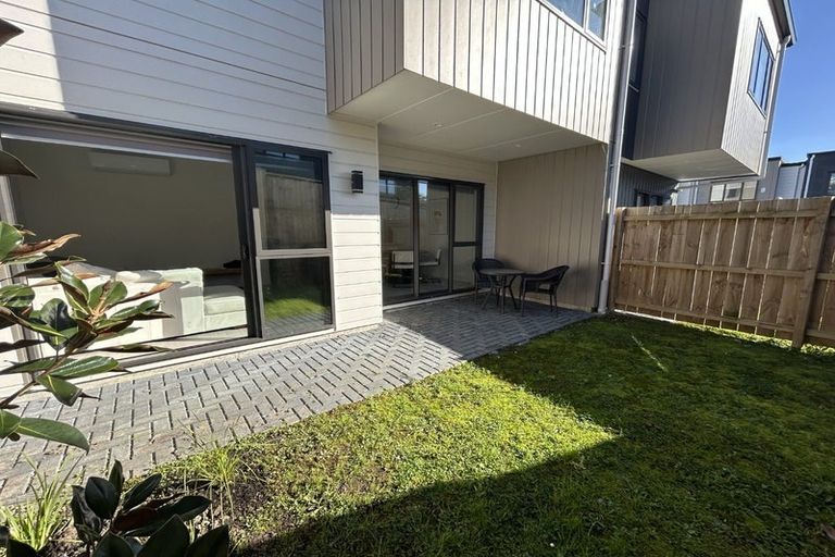 Photo of property in 6/39 Renata Crescent, Te Atatu Peninsula, Auckland, 0610