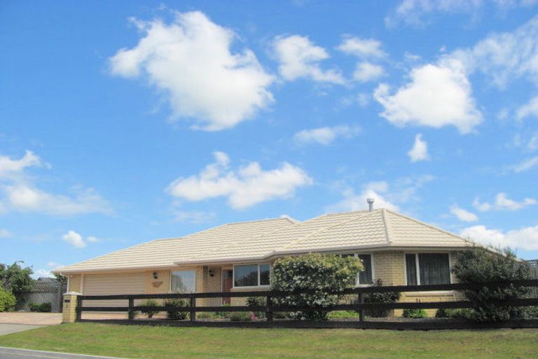 Photo of property in 19 Woodglen Drive, Woodend, 7610