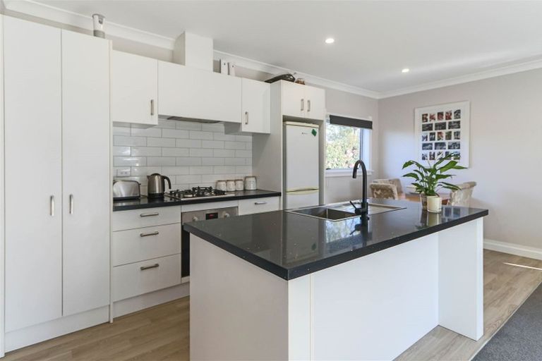 Photo of property in 5 Manatu Lane, Inglewood, 4330