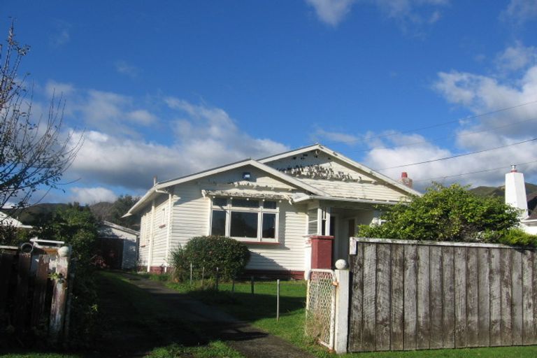 Photo of property in 9 Vincent Street, Waterloo, Lower Hutt, 5011
