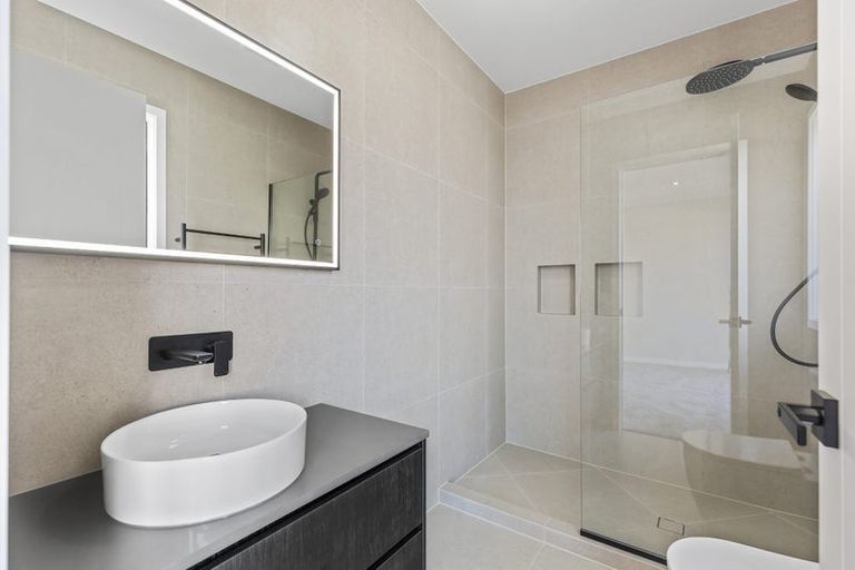 Photo of property in 13 Hautoa Lane, Flat Bush, Auckland, 2019