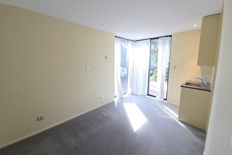 Photo of property in 1/126 Clovelly Road, Bucklands Beach, Auckland, 2012
