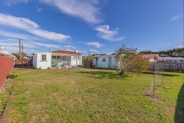 Photo of property in 7 Wilton Street, Levin, 5510
