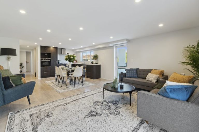 Photo of property in 68 Grove Road, Papakura, 2110