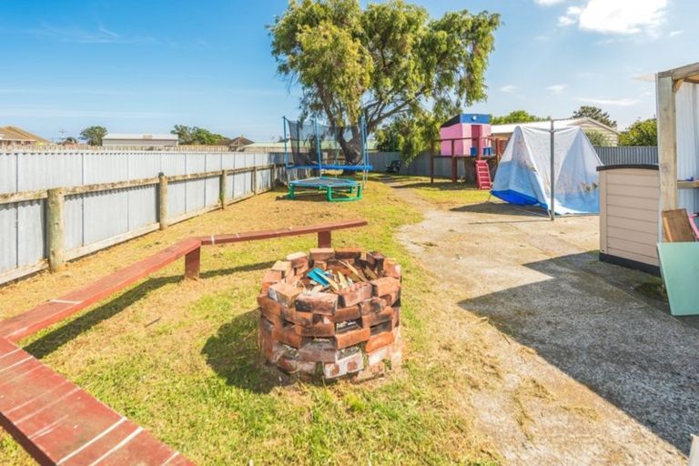 Photo of property in 10 Kauri Street, Gonville, Whanganui, 4501