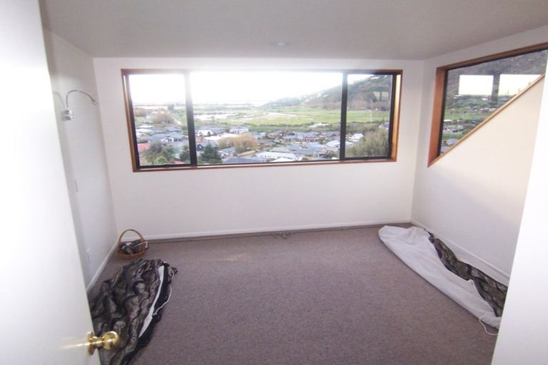 Photo of property in 12 Flinders Road, Heathcote Valley, Christchurch, 8022