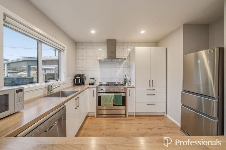 Photo of property in 2 Short Street, Wainuiomata, Lower Hutt, 5014