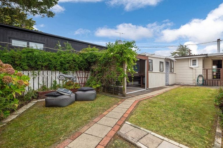 Photo of property in 13b Otanerua Road, Hatfields Beach, Orewa, 0931