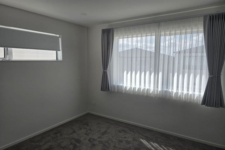 Photo of property in 9a Edgerton Road, Te Atatu Peninsula, Auckland, 0610
