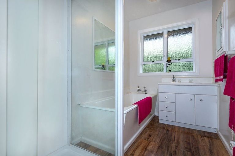 Photo of property in 8 Cranbrook Avenue, Burnside, Christchurch, 8053