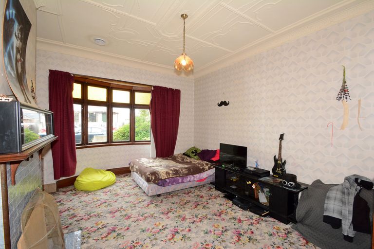 Photo of property in 100 Melbourne Street, South Dunedin, Dunedin, 9012