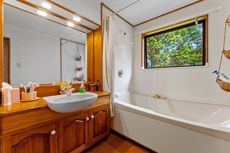 Photo of property in 50 Waitoki Road, Waitoki, Kaukapakapa, 0871