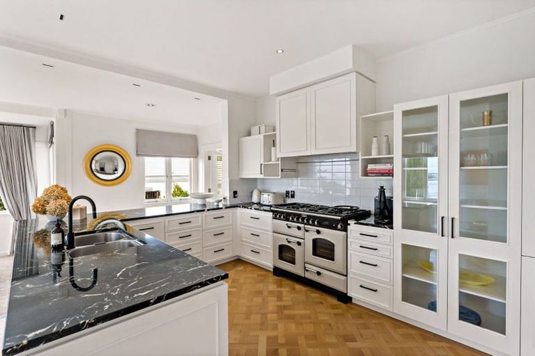 Photo of property in 65 Marine Parade, Herne Bay, Auckland, 1011