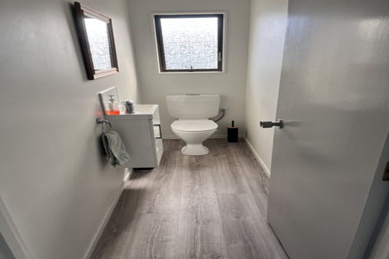 Photo of property in 8 Ryan Crescent, Greenmeadows, Napier, 4112