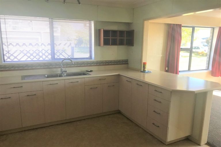 Photo of property in 2/8 Tamatea Road, Taupo, 3330