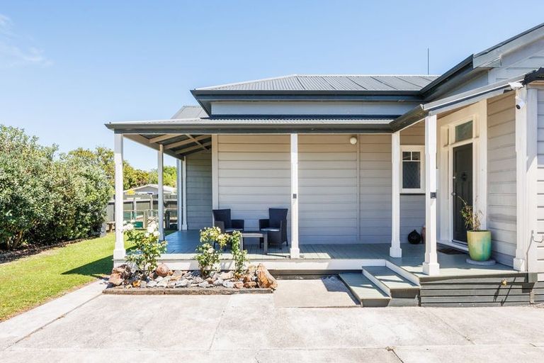 Photo of property in 6 A'court Street, Sanson, 4817