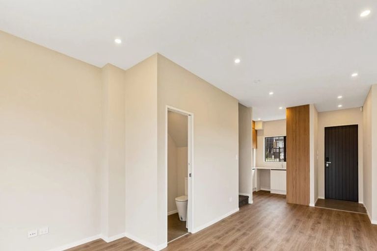 Photo of property in 4a Kotahitanga Street, Papakura, 2110