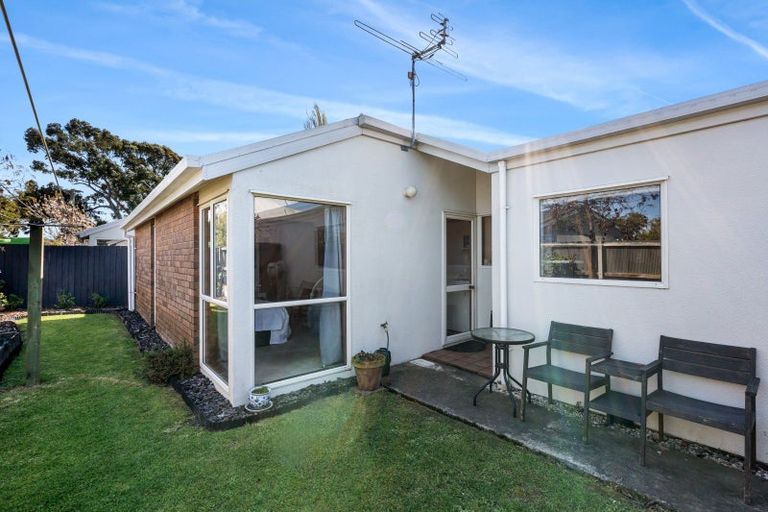 Photo of property in 2/32 Rose Street, Somerfield, Christchurch, 8024