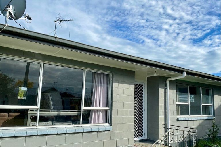 Photo of property in 135a Avalon Drive, Nawton, Hamilton, 3200