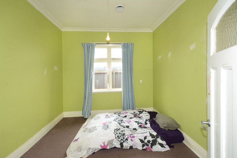 Photo of property in 100 Melbourne Street, South Dunedin, Dunedin, 9012
