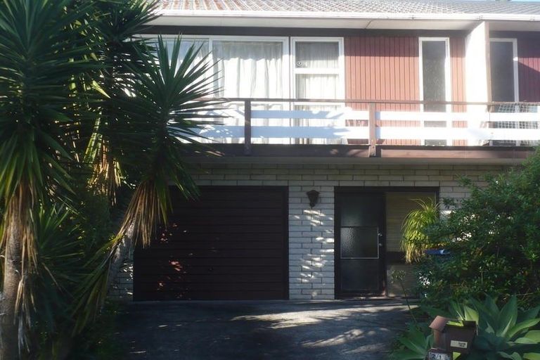 Photo of property in 2/1b Divich Avenue, Te Atatu South, Auckland, 0610