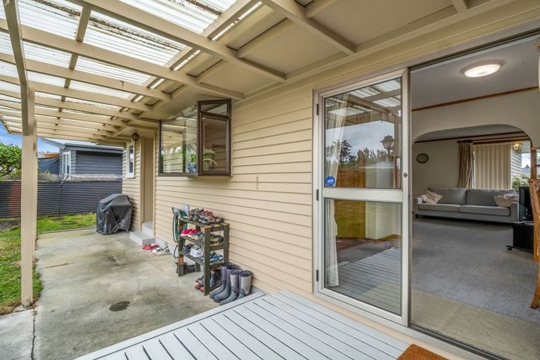 Photo of property in 9 Mokau Place, Terrace End, Palmerston North, 4410