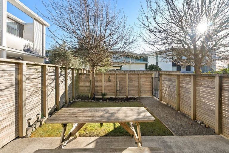 Photo of property in 11/59 The Parade, Island Bay, Wellington, 6023