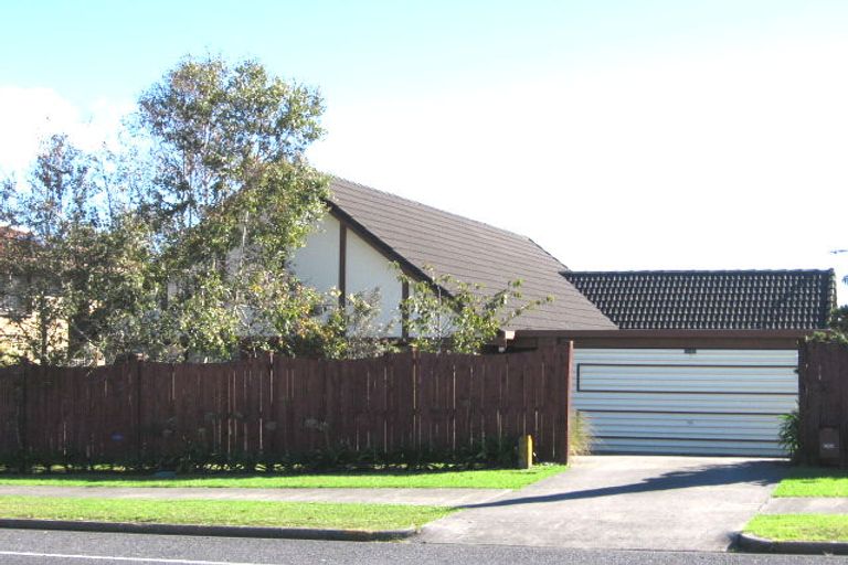 Photo of property in 108 Hutchinsons Road, Bucklands Beach, Auckland, 2014