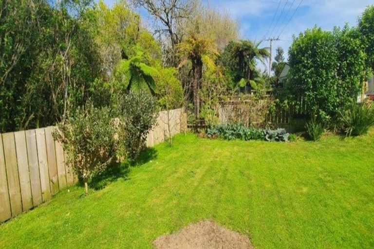 Photo of property in 13 Glenpark Avenue, Frankleigh Park, New Plymouth, 4310