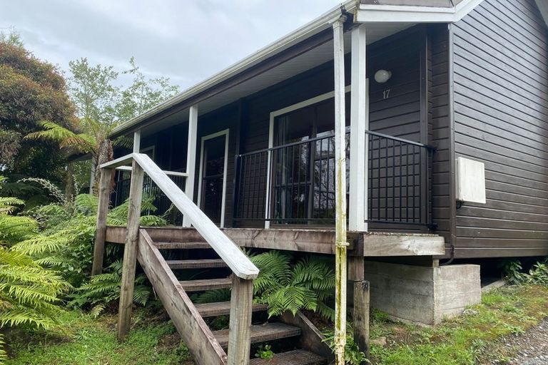 Photo of property in 17 Ivy Terrace, Moana, 7872