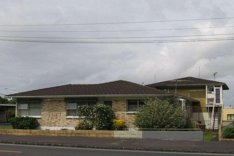 Photo of property in 6/26 Carrington Road, Point Chevalier, Auckland, 1025
