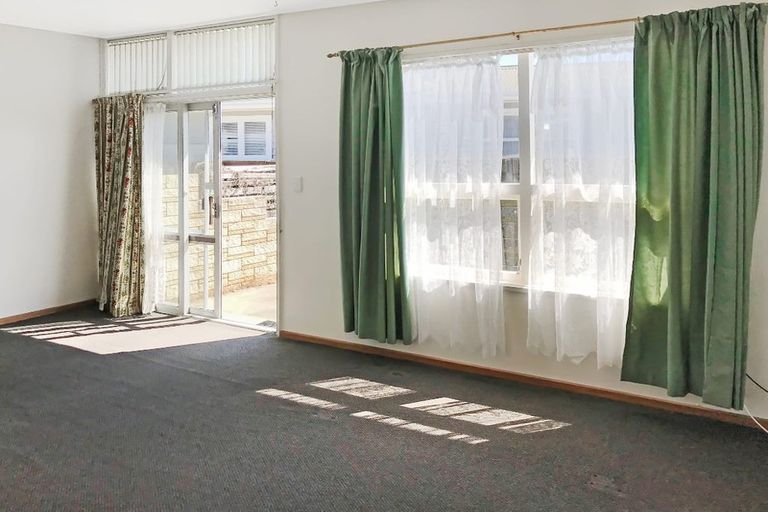 Photo of property in 16 Veronica Avenue, Marewa, Napier, 4110