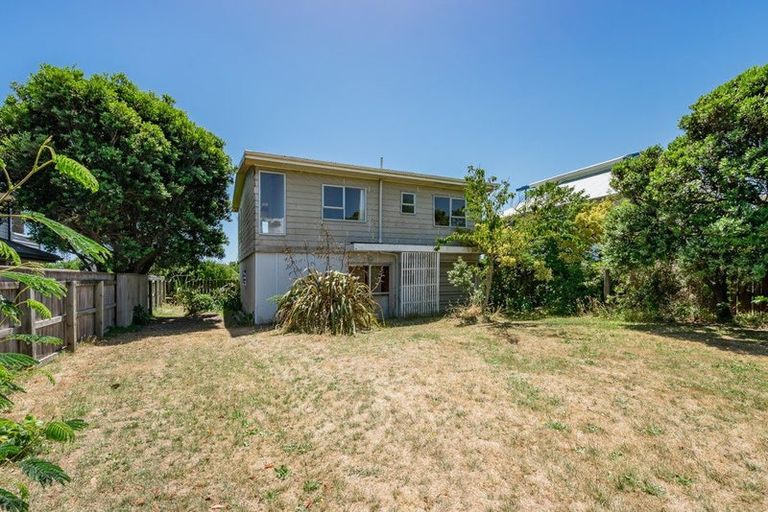 Photo of property in 239 Manly Street, Paraparaumu Beach, Paraparaumu, 5032