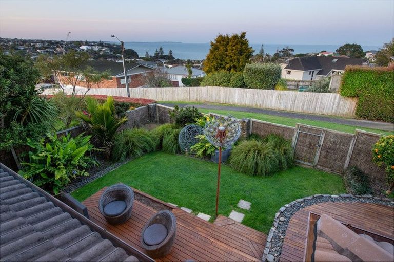 Photo of property in 35a Kowhai Road, Mairangi Bay, Auckland, 0630