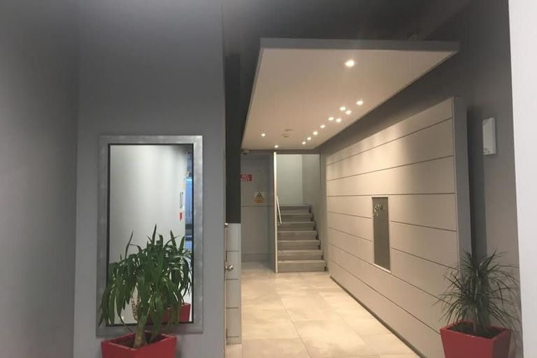 Photo of property in Gerondis Bldg Apartments, 106/60 Willis Street, Wellington Central, Wellington, 6011